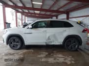 ✅ 2021 Volkswagen Atlas SE • VIN: 1V2NE2CA4MC201281 • Lot: 41242760. Listed on IAAI with 95,209 mi. Free auction sales archive from the USA and detailed vehicle history report at DreamBid. Image 15.