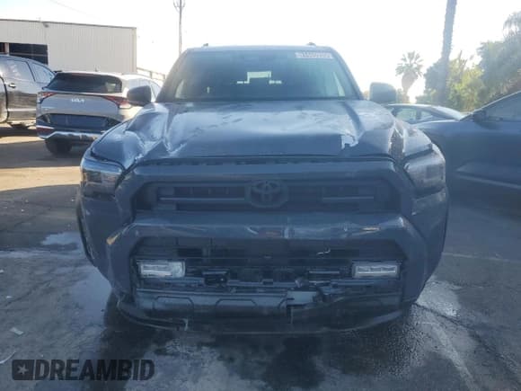 ✅ 2025 Toyota 4Runner SR5 • VIN: JTEVA5BR8S5036077 • Лот: 91445935. Опубликован ранее на Copart с пробегом 4 498 миль. Бесплатный доступ к архиву аукционных продаж из США и подробный отчёт об истории автомобиля на DreamBid. Изображение 5.