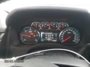 ✅ 2015 Chevrolet Suburban LT • VIN: 1GNSCJKC3FR569739 • Lot: 82291685. Wystawiony na Copart z przebiegiem 176 880 mil. Bezpłatny archiwum sprzedaży aukcyjnych z USA i szczegółowy raport historii pojazdu na DreamBid. Zdjęcie 9.