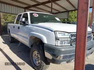 ✅ 2006 Chevrolet Silverado 2500HD LT3 • VIN: 1GCHK23D36F245470 • Лот: 43798344. Опубликован ранее на IAAI с пробегом 226 617 миль. Бесплатный доступ к архиву аукционных продаж из США и подробный отчёт об истории автомобиля на DreamBid. Изображение 1.