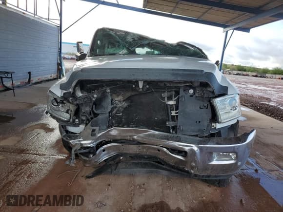 ✅ 2018 Ram 2500 Laramie • VIN: 3C6UR5FL4JG349351 • Lot: 93076445. Wystawiony na Copart z przebiegiem 58 781 mil. Bezpłatny archiwum sprzedaży aukcyjnych z USA i szczegółowy raport historii pojazdu na DreamBid. Zdjęcie 5.