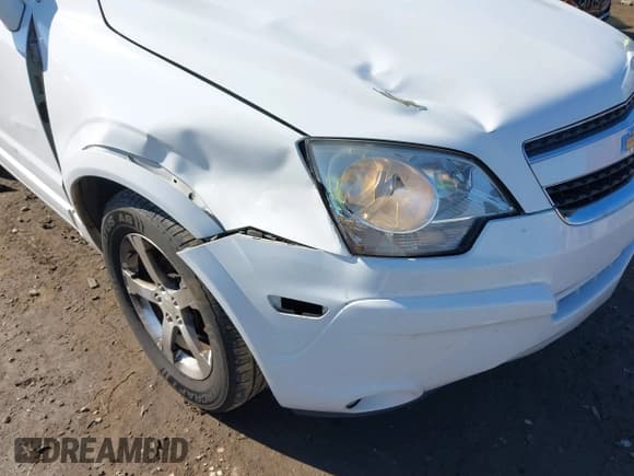 ✅ 2014 Chevrolet Captiva Sport LT • VIN: 3GNAL3EK5ES511377 • Lot: 41356008. Wystawiony na IAAI z przebiegiem 186 661 mil. Bezpłatny archiwum sprzedaży aukcyjnych z USA i szczegółowy raport historii pojazdu na DreamBid. Zdjęcie 6.