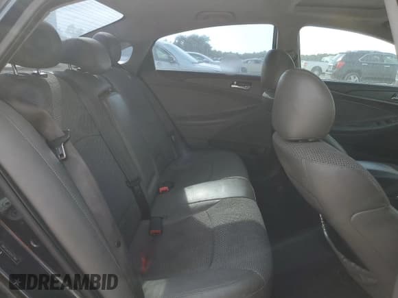 ✅ 2012 Hyundai Sonata Limited • VIN: 5NPEC4AC0CH477869 • Lot: 81098715. Wystawiony na Copart z przebiegiem 213 261 mil. Bezpłatny archiwum sprzedaży aukcyjnych z USA i szczegółowy raport historii pojazdu na DreamBid. Zdjęcie 10.