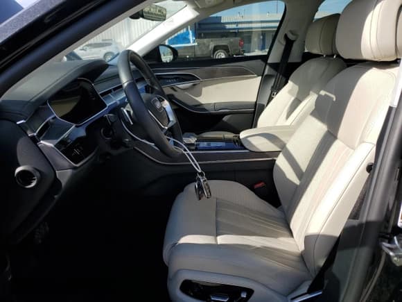 ✅ 2023 Audi A8 • VIN: WAULDAF8XPN011716 • Lot: 48926395. Listed on Copart with 14,436 mi. Free auction sales archive from the USA and detailed vehicle history report at DreamBid. Image 7.