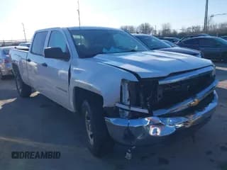 ✅ 2018 Chevrolet Silverado 1500 Work Truck • VIN: 1GCUKNEC2JF220735 • Lot: 41832312. Wystawiony na IAAI z przebiegiem 135 264 mil. Bezpłatny archiwum sprzedaży aukcyjnych z USA i szczegółowy raport historii pojazdu na DreamBid. Zdjęcie 1.