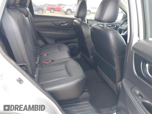 ✅ 2017 Nissan Rogue SV • VIN: JN8AT2MTXHW381252 • Lot: 43124568. Listed on IAAI with 118,523 mi. Free auction sales archive from the USA and detailed vehicle history report at DreamBid. Image 8.