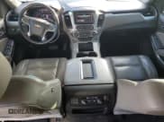 ✅ 2018 Chevrolet Suburban LT • VIN: 1GNSKHKC7JR211323 • Lot: 91936545. Wystawiony na Copart z przebiegiem 365 368 mil. Bezpłatny archiwum sprzedaży aukcyjnych z USA i szczegółowy raport historii pojazdu na DreamBid. Zdjęcie 8.