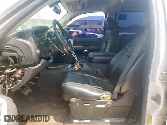 ✅ 2007 Chevrolet Silverado 2500HD 2LT • VIN: 1GCHK23627F533502 • Лот: 67490405. Опубликован ранее на Copart с пробегом 278 371 миль. Бесплатный доступ к архиву аукционных продаж из США и подробный отчёт об истории автомобиля на DreamBid. Изображение 7.