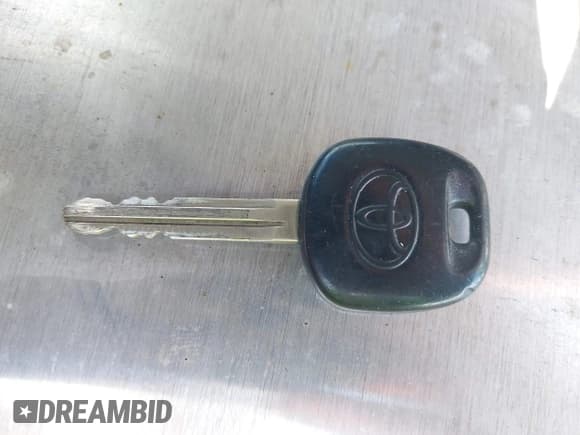 ✅ 2016 Toyota Tundra SR5 • VIN: 5TFRW5F16GX206170 • Лот: 42217903. Опубликован ранее на IAAI с пробегом 178 094 миль. Бесплатный доступ к архиву аукционных продаж из США и подробный отчёт об истории автомобиля на DreamBid. Изображение 11.