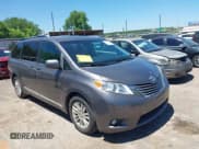 ✅ 2017 Toyota Sienna XLE Auto Access Seat • VIN: 5TDYZ3DC2HS771745 • Лот: 42314111. Опубликован ранее на IAAI с пробегом 81 236 миль. Бесплатный доступ к архиву аукционных продаж из США и подробный отчёт об истории автомобиля на DreamBid. Изображение 14.