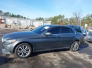 ✅ 2017 Mercedes-Benz C 300 • VIN: 55SWF4KB6HU198528 • Lot: 43802756. Wystawiony na IAAI z przebiegiem 101 130 mil. Bezpłatny archiwum sprzedaży aukcyjnych z USA i szczegółowy raport historii pojazdu na DreamBid. Zdjęcie 14.