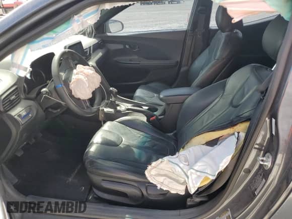 2019 Hyundai Veloster 2.0 z VIN KMHTG6AF4KU013159, wystawiony jako Copart lot #47731345 z przebiegiem Nie podano mil oraz Nie do naprawy • Non repairable. Historia ofert i sprzedaży dostępna na DreamBid. Obrazek 7.