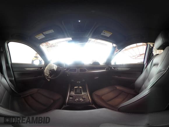 ✅ 2024 Mazda CX-5 Signature • VIN: JM3KFBXYXR0387692 • Lot: 42610108. Listed on IAAI with 15,464 mi. Free auction sales archive from the USA and detailed vehicle history report at DreamBid. Image 18.