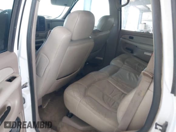 ✅ 2002 Chevrolet Tahoe LT • VIN: 1GNEC13Z92R235435 • Lot: 42764198. Listed on IAAI with 248,194 mi. Free auction sales archive from the USA and detailed vehicle history report at DreamBid. Image 8.