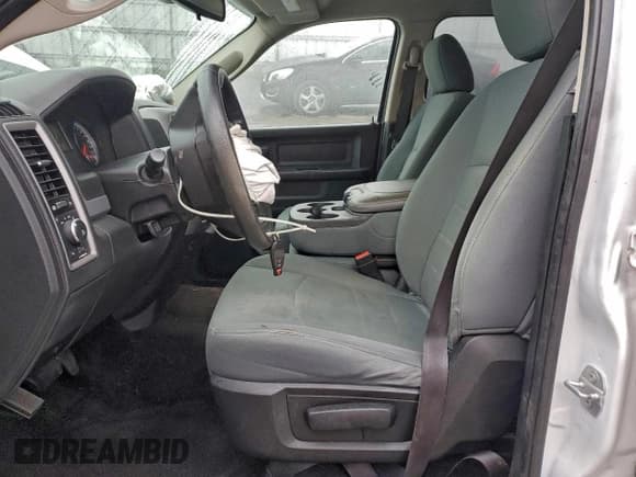 ✅ 2015 Ram 1500 Express • VIN: 1C6RR6KT0FS650278 • Lot: 95794685. Wystawiony na Copart z przebiegiem 123 477 mil. Bezpłatny archiwum sprzedaży aukcyjnych z USA i szczegółowy raport historii pojazdu na DreamBid. Zdjęcie 7.