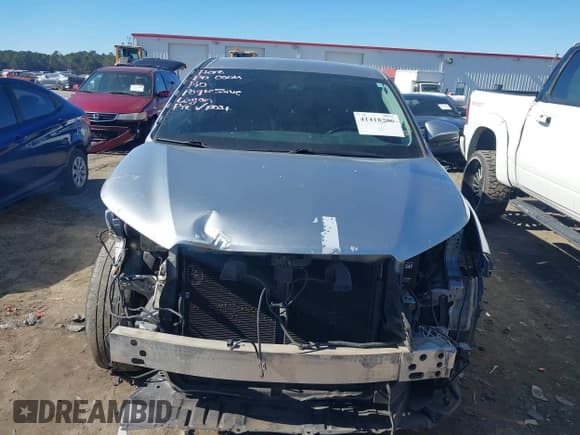 ✅ 2017 Toyota Highlander LE • VIN: 5TDZZRFH0HS217300 • Lot: 41418206. Wystawiony na IAAI z przebiegiem 158 022 mil. Bezpłatny archiwum sprzedaży aukcyjnych z USA i szczegółowy raport historii pojazdu na DreamBid. Zdjęcie 12.