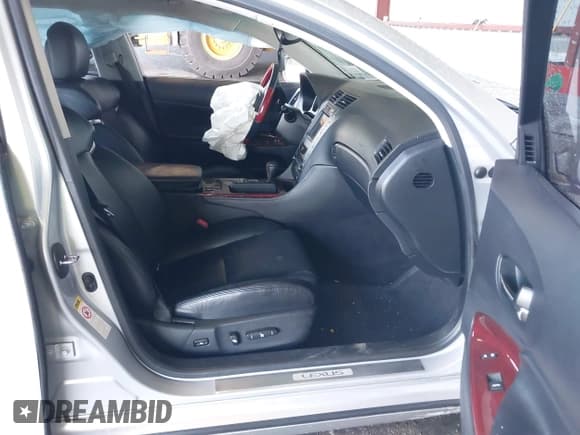 ✅ 2010 Lexus GS 350 • VIN: JTHCE1KS4A0025468 • Lot: 43135573. Wystawiony na IAAI z przebiegiem 114 044 mil. Bezpłatny archiwum sprzedaży aukcyjnych z USA i szczegółowy raport historii pojazdu na DreamBid. Zdjęcie 5.