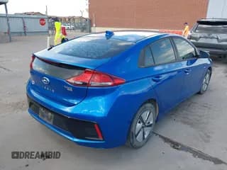 ✅ 2018 Hyundai Ioniq Blue • VIN: KMHC65LC9JU065210 • Lot: 42087460. Wystawiony na IAAI z przebiegiem 162 899 mil. Bezpłatny archiwum sprzedaży aukcyjnych z USA i szczegółowy raport historii pojazdu na DreamBid. Zdjęcie 4.