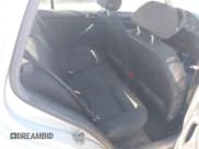 ✅ 2003 Volkswagen Golf GL • VIN: 9BWFK61JX34012903 • Lot: 41733949. Wystawiony na IAAI z przebiegiem 178 500 mil. Bezpłatny archiwum sprzedaży aukcyjnych z USA i szczegółowy raport historii pojazdu na DreamBid. Zdjęcie 8.