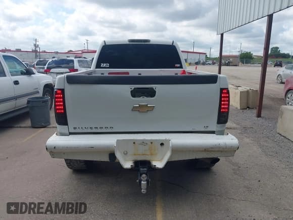 ✅ 2011 Chevrolet Silverado 2500HD LT • VIN: 1GC1KXCG1BF166141 • Лот: 42595450. Опубликован ранее на IAAI с пробегом 298 369 миль. Бесплатный доступ к архиву аукционных продаж из США и подробный отчёт об истории автомобиля на DreamBid. Изображение 17.
