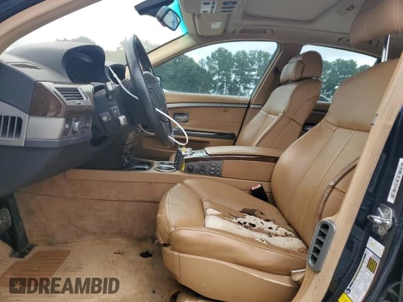 ✅ 2008 BMW 7 Series 750i • VIN: WBAHL83558DT13076 • Lot: 67937145. Listed on Copart with 183,616 mi. Free auction sales archive from the USA and detailed vehicle history report at DreamBid. Image 7.