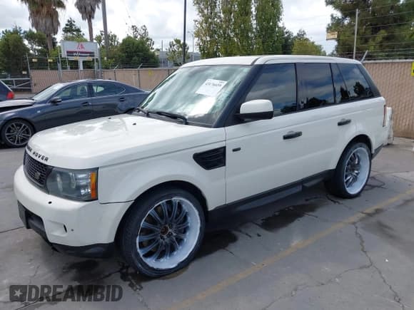 ✅ 2010 Land Rover Range Rover Sport SC • VIN: SALSH2E42AA224075 • Lot: 43176659. Wystawiony na IAAI z przebiegiem 129 476 mil. Bezpłatny archiwum sprzedaży aukcyjnych z USA i szczegółowy raport historii pojazdu na DreamBid. Zdjęcie 2.