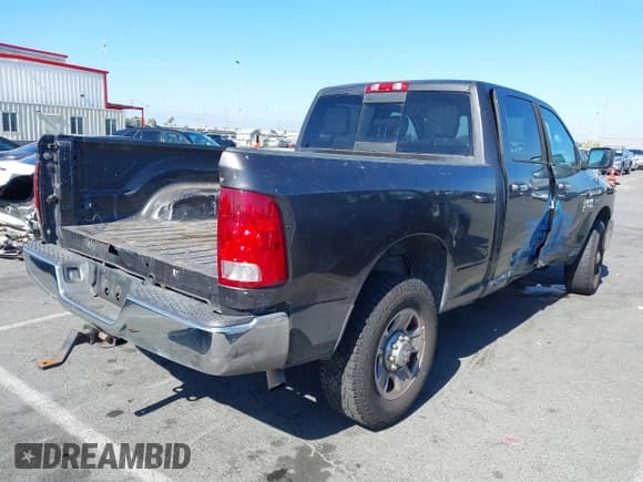 ✅ 2016 Ram 2500 SLT • VIN: 3C6TR4DT3GG390555 • Lot: 42894111. Listed on IAAI with 233,298 mi. Free auction sales archive from the USA and detailed vehicle history report at DreamBid. Image 4.