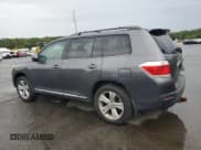 ✅ 2012 Toyota Highlander • VIN: 5TDBK3EH0CS154468 • Лот: 81187695. Опубликован ранее на Copart с пробегом 105 023 миль. Бесплатный доступ к архиву аукционных продаж из США и подробный отчёт об истории автомобиля на DreamBid. Изображение 2.