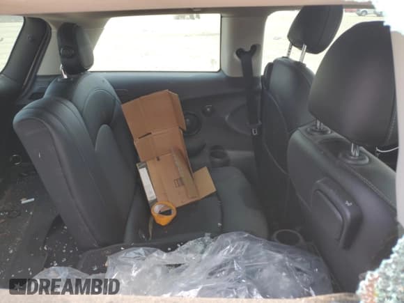 ✅ 2014 MINI Hardtop • VIN: WMWXM5C55ET935735 • Lot: 53735455. Listed on Copart with 53,280 mi. Free auction sales archive from the USA and detailed vehicle history report at DreamBid. Image 10.