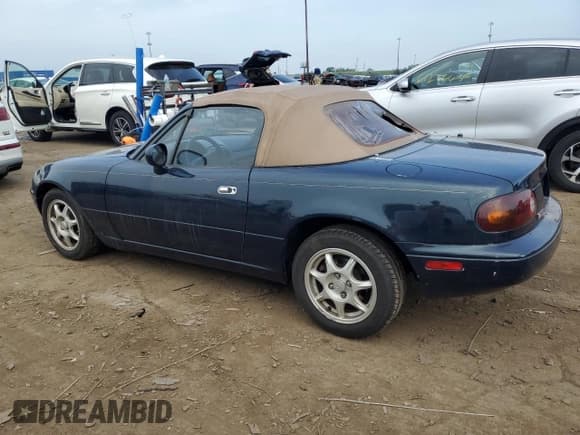 ✅ 1995 Mazda MX-5 Miata • VIN: JM1NA3530S0606540 • Lot: 61196535. Wystawiony na Copart z przebiegiem 215 962 mil. Bezpłatny archiwum sprzedaży aukcyjnych z USA i szczegółowy raport historii pojazdu na DreamBid. Zdjęcie 2.