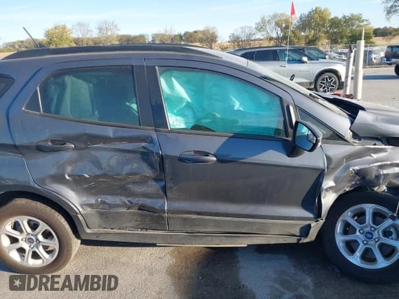 ✅ 2021 Ford EcoSport SE • VIN: MAJ6S3GL3MC401672 • Lot: 43406796. Wystawiony na IAAI z przebiegiem 57 149 mil. Bezpłatny archiwum sprzedaży aukcyjnych z USA i szczegółowy raport historii pojazdu na DreamBid. Zdjęcie 13.