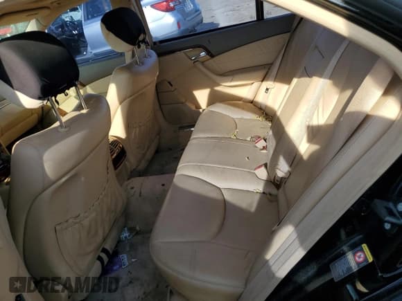 ✅ 2006 Mercedes-Benz S 500 • VIN: WDBNG84JX6A476485 • Lot: 77179734. Listed on Copart with 229,079 mi. Free auction sales archive from the USA and detailed vehicle history report at DreamBid. Image 10.