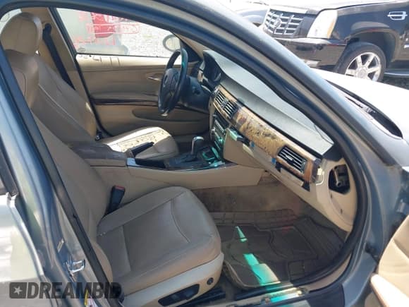 ✅ 2007 BMW 3 Series 328xi • VIN: WBAVC935X7KX55130 • Лот: 42018618. Опубликован ранее на IAAI с пробегом 232 500 миль. Бесплатный доступ к архиву аукционных продаж из США и подробный отчёт об истории автомобиля на DreamBid. Изображение 5.