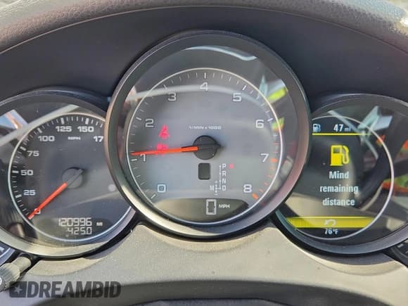 ✅ 2015 Porsche Cayenne S • VIN: WP1AB2A25FLA56418 • Lot: 93699565. Listed on Copart with 120,996 mi. Free auction sales archive from the USA and detailed vehicle history report at DreamBid. Image 9.