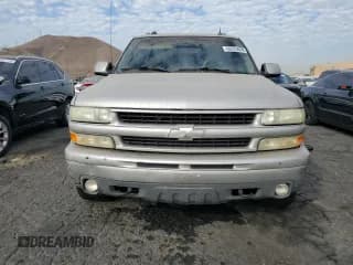 ✅ 2005 Chevrolet Suburban LT • VIN: 3GNEC16Z35G189357 • Lot: 69375814. Wystawiony na Copart z przebiegiem Nie podano. Bezpłatny archiwum sprzedaży aukcyjnych z USA i szczegółowy raport historii pojazdu na DreamBid. Zdjęcie 5.