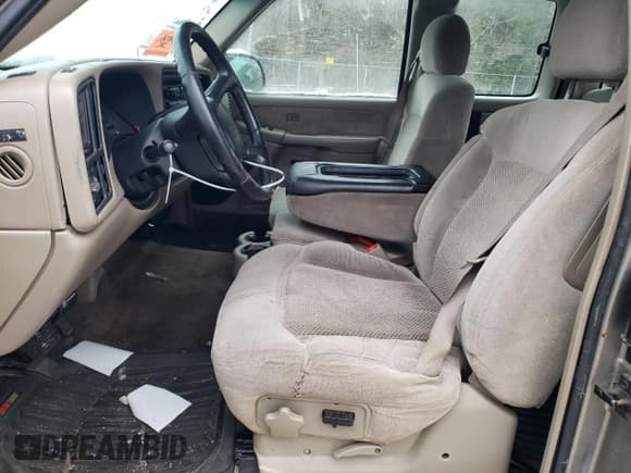 ✅ 2001 Chevrolet Silverado 1500 • VIN: 1GCEC19T41Z164185 • Лот: 87285284. Опубликован ранее на Copart с пробегом 125 823 миль. Бесплатный доступ к архиву аукционных продаж из США и подробный отчёт об истории автомобиля на DreamBid. Изображение 7.