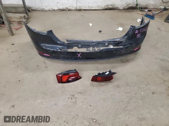 ✅ 2019 Audi A5 Sportback Premium Plus • VIN: WAUENCF54KA072017 • Лот: 43230555. Опубликован ранее на Copart с пробегом 49 735 миль. Бесплатный доступ к архиву аукционных продаж из США и подробный отчёт об истории автомобиля на DreamBid. Изображение 12.