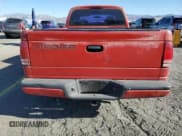 ✅ 1999 Dodge Dakota SLT • VIN: 1B7GL22Y2XS193321 • Lot: 50845475. Wystawiony na Copart z przebiegiem 249 030 mil. Bezpłatny archiwum sprzedaży aukcyjnych z USA i szczegółowy raport historii pojazdu na DreamBid. Zdjęcie 6.