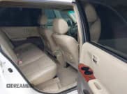 ✅ 2006 Toyota Highlander Limited • VIN: JTEEW21A860031914 • Lot: 43864051. Wystawiony na IAAI z przebiegiem 289 591 mil. Bezpłatny archiwum sprzedaży aukcyjnych z USA i szczegółowy raport historii pojazdu na DreamBid. Zdjęcie 8.