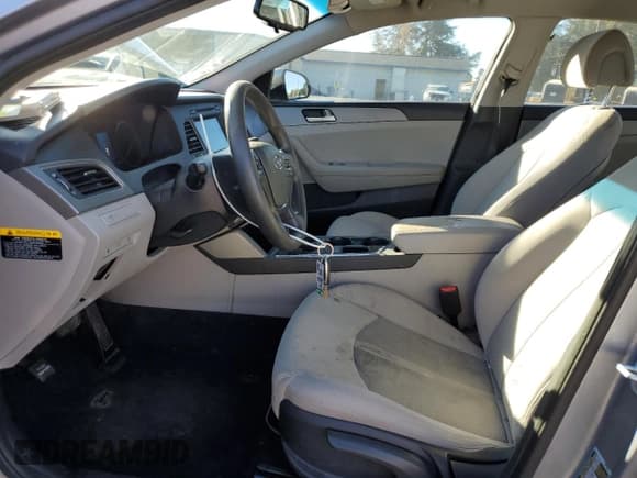 ✅ 2016 Hyundai Sonata 2.4L • VIN: 5NPE24AF6GH380484 • Лот: 84360445. Опубликован ранее на Copart с пробегом 184 262 миль. Бесплатный доступ к архиву аукционных продаж из США и подробный отчёт об истории автомобиля на DreamBid. Изображение 7.