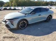 ✅ 2025 Kia K4 GT-Line • VIN: 3KPFW4DE8SE178982 • Lot: 87011865. Wystawiony na Copart z przebiegiem 3 977 mil. Bezpłatny archiwum sprzedaży aukcyjnych z USA i szczegółowy raport historii pojazdu na DreamBid. Zdjęcie 1.