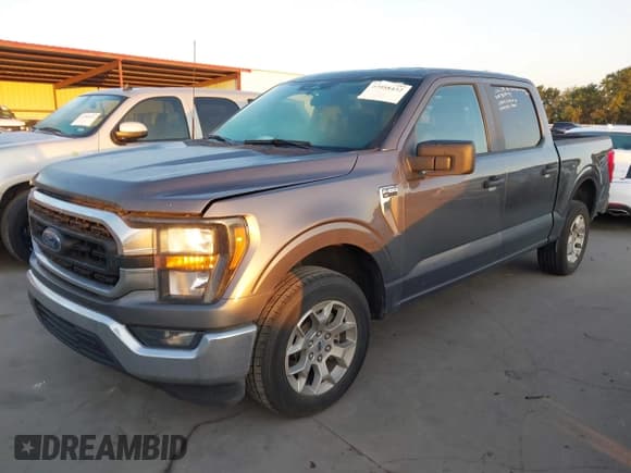 ✅ 2023 Ford F-150 XL • VIN: 1FTEW1C5XPFB69872 • Lot: 42958432. Wystawiony na IAAI z przebiegiem 56 675 mil. Bezpłatny archiwum sprzedaży aukcyjnych z USA i szczegółowy raport historii pojazdu na DreamBid. Zdjęcie 17.