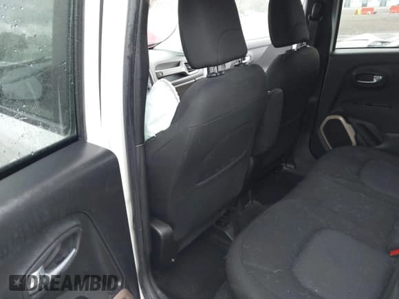 ✅ 2017 Jeep Renegade Latitude • VIN: ZACCJABB9HPG51308 • Lot: 42072314. Listed on IAAI with 102,849 mi. Free auction sales archive from the USA and detailed vehicle history report at DreamBid. Image 8.