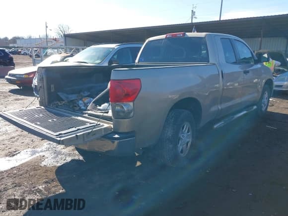 ✅ 2008 Toyota Tundra • VIN: 5TBBT54128S464957 • Lot: 38783150. Wystawiony na IAAI z przebiegiem 204 071 mil. Bezpłatny archiwum sprzedaży aukcyjnych z USA i szczegółowy raport historii pojazdu na DreamBid. Zdjęcie 4.