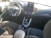 ✅ 2014 Hyundai Veloster • VIN: KMHTC6AD3EU212881 • Lot: 82386484. Wystawiony na Copart z przebiegiem 118 933 mil. Bezpłatny archiwum sprzedaży aukcyjnych z USA i szczegółowy raport historii pojazdu na DreamBid. Zdjęcie 8.