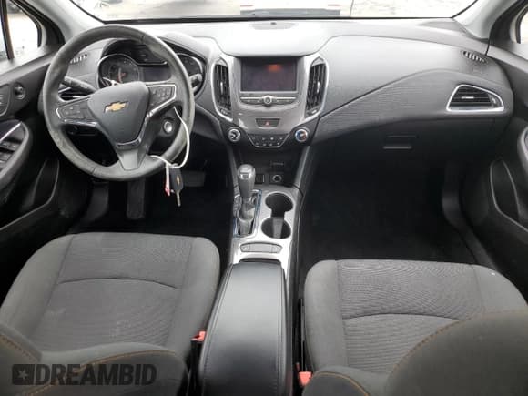 ✅ 2019 Chevrolet Cruze LS • VIN: 3G1BC6SM9KS605271 • Lot: 48819703. Listed on Copart with 30,702 mi. Free auction sales archive from the USA and detailed vehicle history report at DreamBid. Image 8.