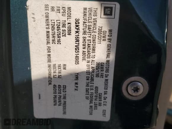 ✅ 1997 GMC Suburban • VIN: 3GKFK16R7VG514905 • Lot: 77410934. Wystawiony na Copart z przebiegiem 193 116 mil. Bezpłatny archiwum sprzedaży aukcyjnych z USA i szczegółowy raport historii pojazdu na DreamBid. Zdjęcie 14.