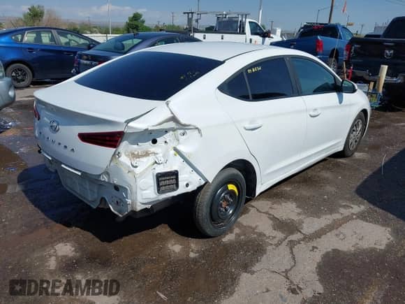 2020 Hyundai Elantra SE z VIN 5NPD74LF4LH605926, wystawiony jako IAAI lot #42370112 z przebiegiem 111 350 mil mil oraz . Historia ofert i sprzedaży dostępna na DreamBid. Obrazek 4.