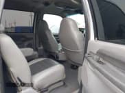 ✅ 2001 Ford Excursion XLT • VIN: 1FMNU41S51EB17641 • Lot: 42420753. Wystawiony na IAAI z przebiegiem 218 460 mil. Bezpłatny archiwum sprzedaży aukcyjnych z USA i szczegółowy raport historii pojazdu na DreamBid. Zdjęcie 8.