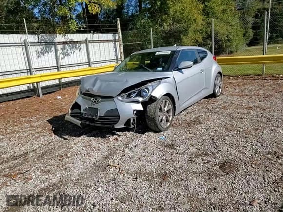 ✅ 2017 Hyundai Veloster • VIN: KMHTC6AD2HU309333 • Lot: 83463694. Wystawiony na Copart z przebiegiem 170 621 mil. Bezpłatny archiwum sprzedaży aukcyjnych z USA i szczegółowy raport historii pojazdu na DreamBid. Zdjęcie 11.